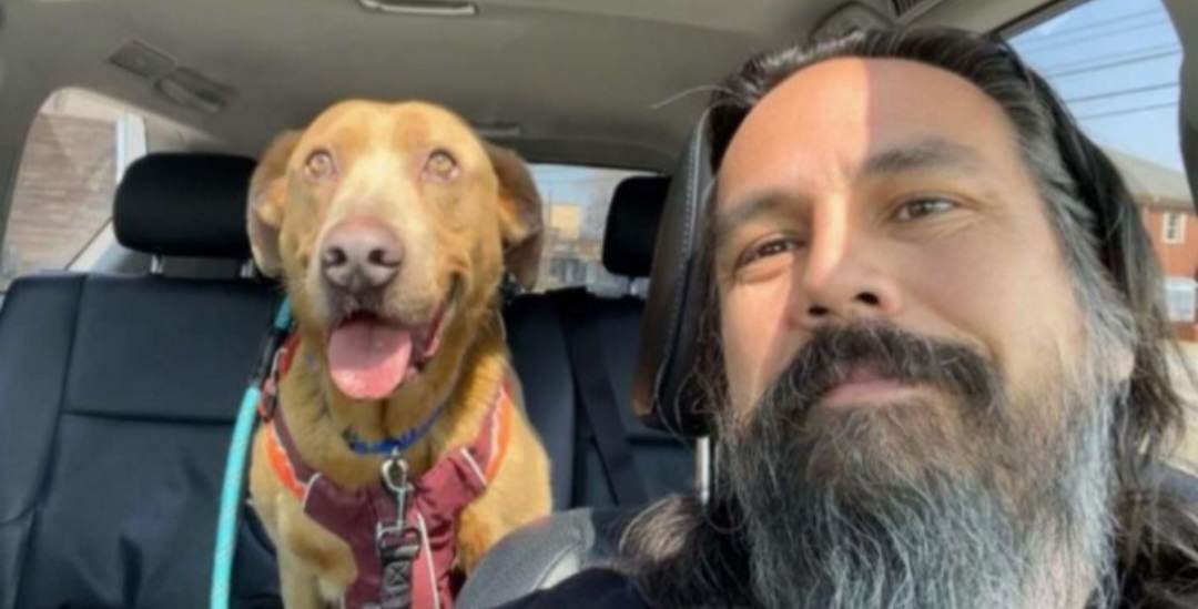Read more about the article MAN WHO SWORE HE’D NEVER STOP LOOKING FOR HIS LOST DOG FINALLY FINDS HIM AFTER 4 YEARS